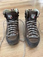 Wandelschoenen Dolomite mt 39,5, Sport en Fitness, Bergsport en Wandelen, Ophalen, Gebruikt, Schoenen