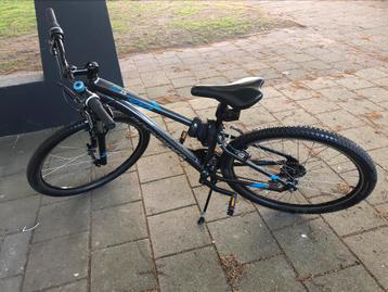 Rockrider st100 moutian bike beschikbaar voor biedingen
