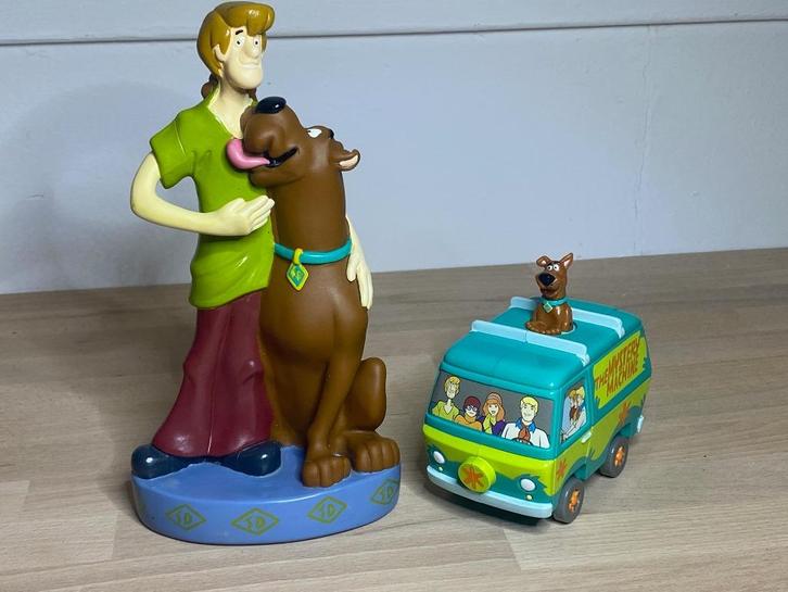 Scooby Doo en Shaggy Rogers + Mystery Machine Dispenser, Verzamelen, Stripfiguren, Zo goed als nieuw, Overige typen, Overige figuren
