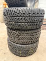 225/40/18 en 245/50/18, 18 inch, 245 mm, Ophalen of Verzenden, Band(en)