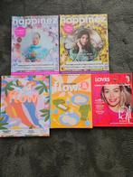 Tijdschriften pakket happinez linda loves en Flow zomerboek, Ophalen of Verzenden, Zo goed als nieuw, Damesbladen