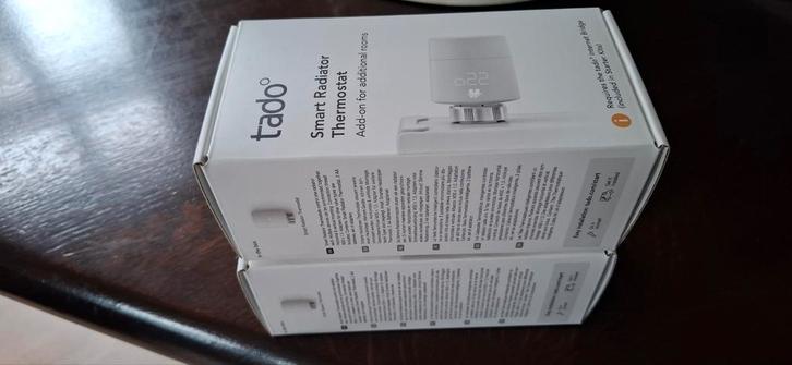 Tado Slimme Radiator Thermostaat, Doe-het-zelf en Verbouw, Thermostaten, Nieuw, Slimme thermostaat, Ophalen