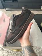 Nike Air Jordan 1 Retro Low OG SP Travis Scott Velvet Brown, Kleding | Dames, Schoenen, Ophalen of Verzenden, Zo goed als nieuw