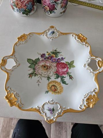 Antiek Kaiser Porseleinen Schaal met Bloemmotief beschikbaar voor biedingen
