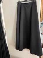 Zwarte soepele rok, maat 40/42, gevoerd, Kleding | Dames, Rokken, Zwart, Maat 42/44 (L), Ophalen of Verzenden, Zo goed als nieuw