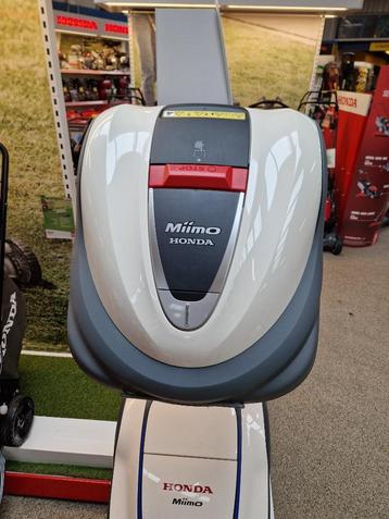 Nieuwe Honda HRM 3000!!  €1699,- EURO KORTING!!!!! beschikbaar voor biedingen