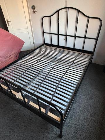 IKEA bedframe met lattenbodem 200x160cm - afbeelding 5