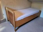 Een persoons bed, seniorenbed, logeerbed 90x200, Huis en Inrichting, Slaapkamer | Bedden, Ophalen, Gebruikt, 90 cm, Eenpersoons
