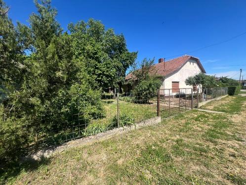 Knus huis met grote tuin nabij het Tiszameer–volop potentie, Huizen en Kamers, Buitenland, Overig Europa, Woonhuis, Dorp