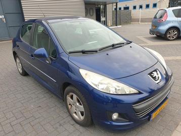 Peugeot 207 1.4 VTi Style beschikbaar voor biedingen