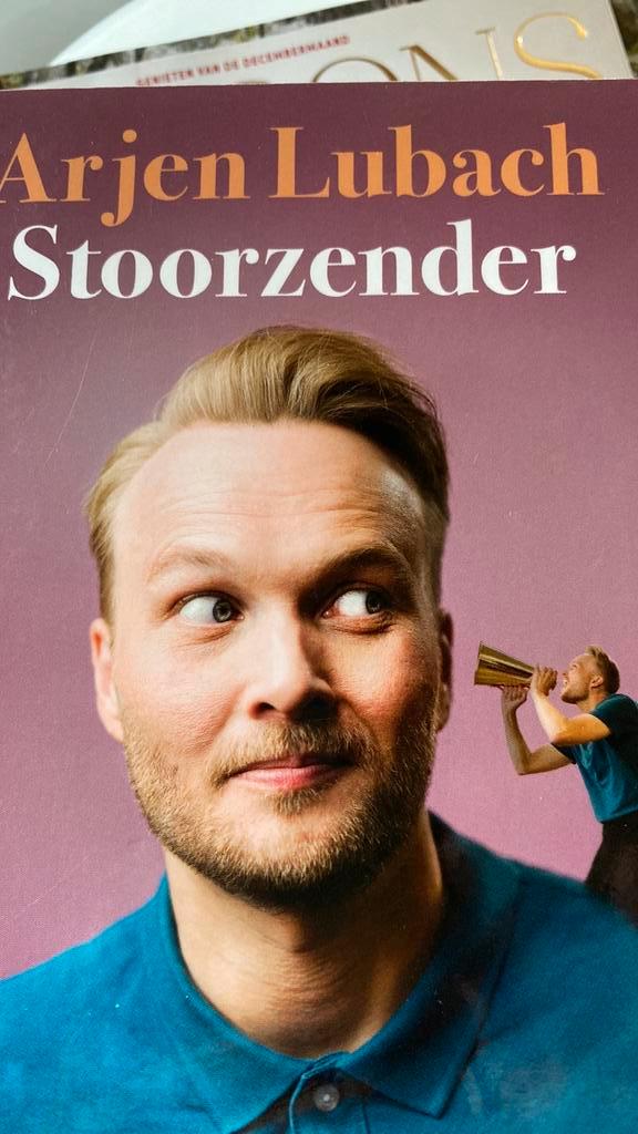 Arjen Lubach - Stoorzender, Boeken, Literatuur, Zo goed als nieuw, Ophalen of Verzenden