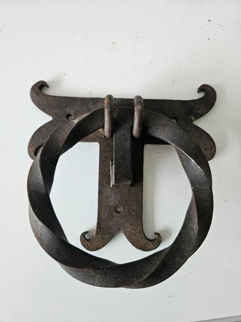 Rustieke Handgesmede Deurklopper, Antiek en Kunst, Antiek | Woonaccessoires, Ophalen of Verzenden