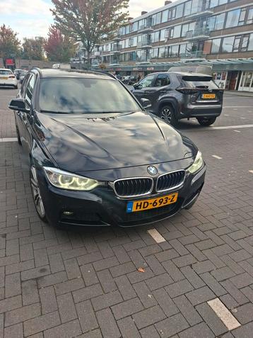 BMW 3-Serie 3.0 330D Touring AUT 2013 Zwart beschikbaar voor biedingen