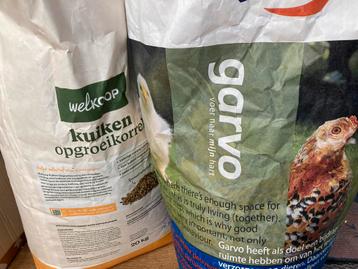 20 kg en 15 kg Kuikenvoer korrel en kuikenmeel gemengd beschikbaar voor biedingen