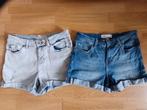 2 mooie korte broekjes maat S van Revelation, Kleding | Dames, Spijkerbroeken en Jeans, Blauw, Overige jeansmaten, Ophalen of Verzenden