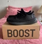 Yeezy 350 Onyx 43 1/3., Zwart, Ophalen of Verzenden, Sneakers of Gympen, Gedragen