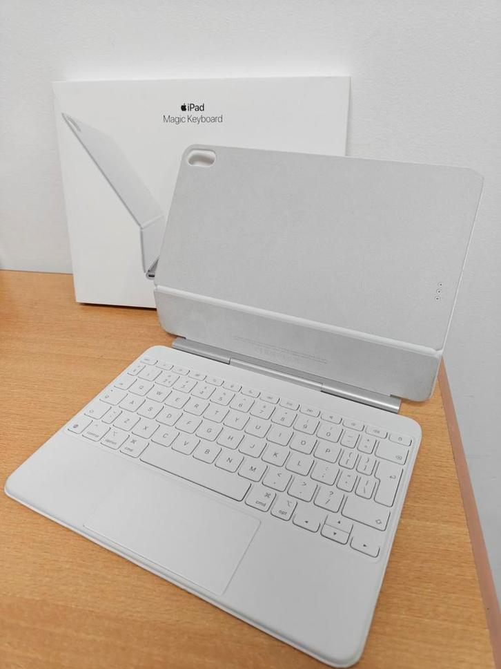 iPad Magic Keyboard - Nieuwstaat, Computers en Software, Toetsenborden, Zo goed als nieuw, Qwerty, Draadloos, Ergonomisch, Opvouwbaar
