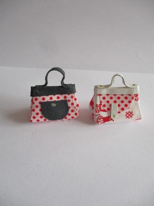 poppenhuis tasjes (R/W) €1.75 per stuk, Verzamelen, Poppenhuizen en Toebehoren, Zo goed als nieuw, Decoratie, Ophalen of Verzenden