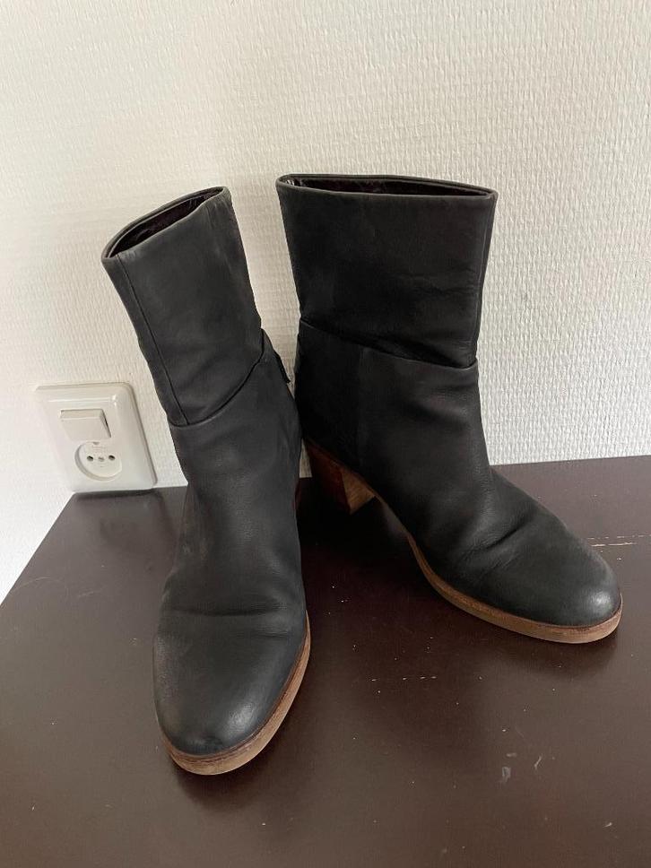 zgan leren Walk in the Park laarsjes mt.39 € 27,00, Kleding | Dames, Schoenen, Zo goed als nieuw, Lage of Enkellaarzen, Zwart