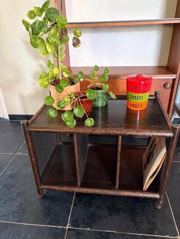 Vintage / retro open kast / dressoir / sidetabel manou beschikbaar voor biedingen