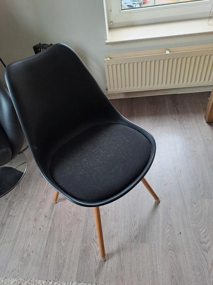 Set van 4 zwarte stoelen, Huis en Inrichting, Stoelen, Ophalen
