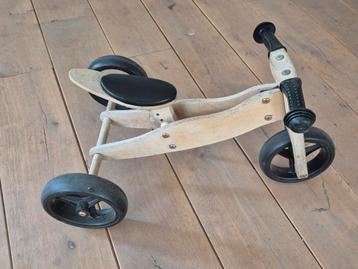 Houten loopfiets van prenatal beschikbaar voor biedingen