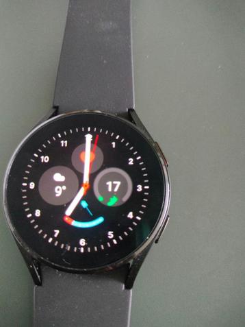 Smartwatch - Samsung Galaxy Watch4 beschikbaar voor biedingen