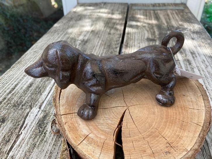 GIETIJZEREN TECKEL NIEUW, Tuin en Terras, Tuinbeelden, Nieuw, Dierenbeeld, Metaal, Ophalen of Verzenden