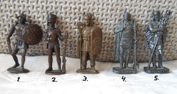 Ferrero metalen figuurtjes. (6)., Verzamelen, Verrassingseieren, Zo goed als nieuw, Overige typen, Ophalen of Verzenden