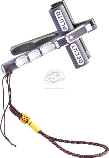 DECUT PIJLEN TREKKER PLUTO GRIPPER BLACK * nog 15 stuks beschikbaar voor biedingen