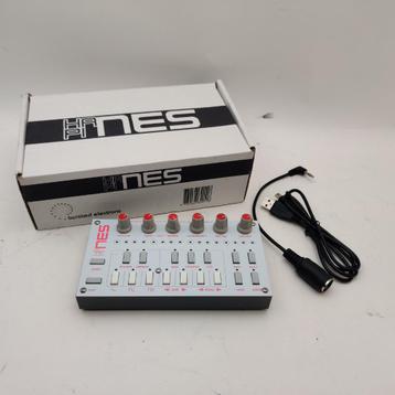 Twisted Electrons hapiNES L synthesizer nu voor €179.99 beschikbaar voor biedingen