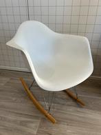 Eames Lookalike Schommelstoel, Huis en Inrichting, Stoelen, Ophalen, Kunststof, Gebruikt, Wit