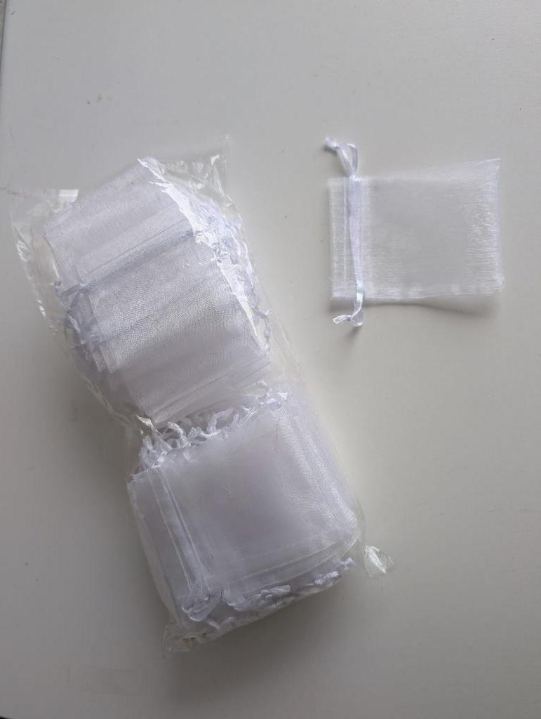 100 Organza zakjes wit 10cm, Ophalen of Verzenden, Nieuw