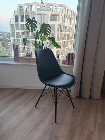 3x Westwing stoeltjes MOETEN WEG 