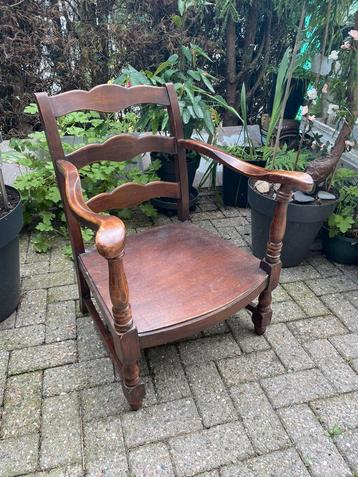 houten stoel Te koop 60€ beschikbaar voor biedingen