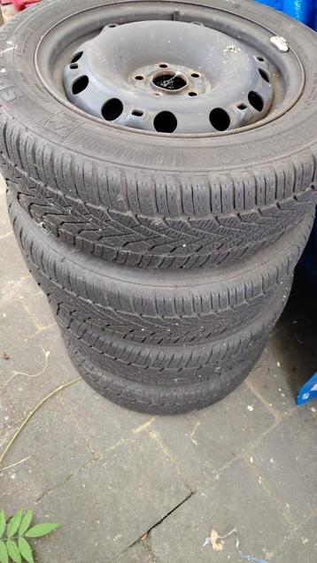 setje winterbanden 185/60 R15 (Skoda Rapid) beschikbaar voor biedingen