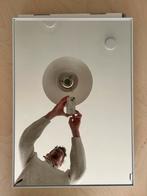 Moderne Spiegel - kleine barst - lijst ongeschonden, Ophalen, Gebruikt, Minder dan 100 cm, Rechthoekig