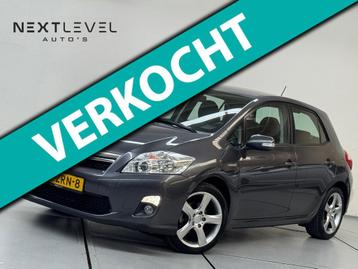 Toyota Auris 1.8 Full Hybrid Limited Aut Navi Camera Trekhaa beschikbaar voor biedingen