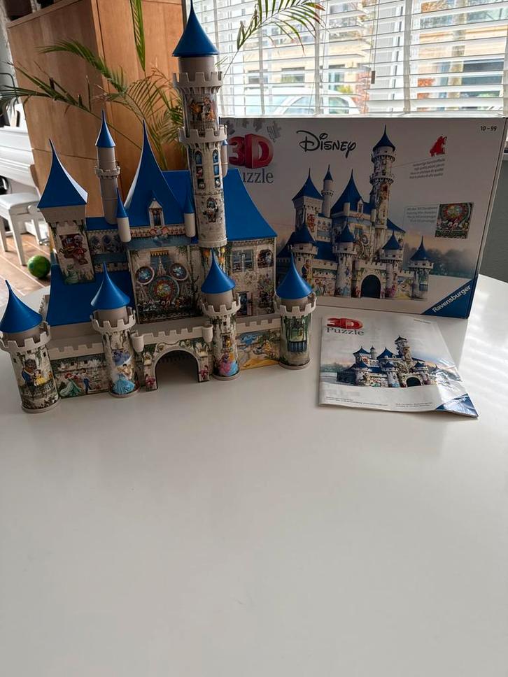 Disney Kasteel 3D Puzzel - Ravensburger, Kinderen en Baby's, Speelgoed | Kinderpuzzels, Zo goed als nieuw, 6 jaar of ouder, Meer dan 50 stukjes