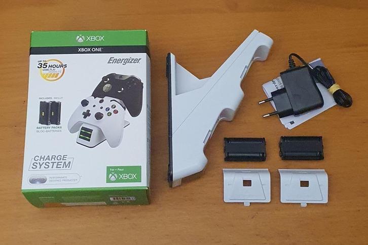 Xbox ONE Energizer Dual Charge System Oplaadstation Wit, Spelcomputers en Games, Games | Xbox One, Gebruikt, Avontuur en Actie