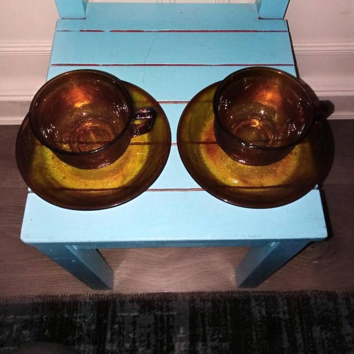 Arcoroc Sierra oker amber honinggeel 2 kop en schotels, Huis en Inrichting, Keuken | Servies, Gebruikt, Kop(pen) en/of Schotel(s)