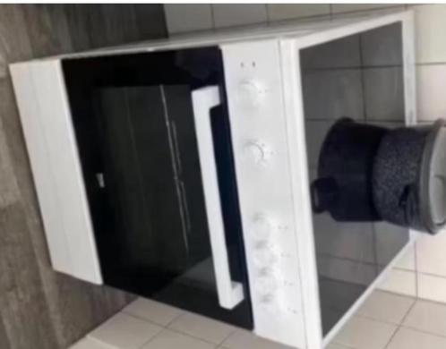Beko inductie -Keramisch - 3-fasen (perilex) - breedte 6, Witgoed en Apparatuur, Fornuizen, Zo goed als nieuw, Vrijstaand, Keramisch