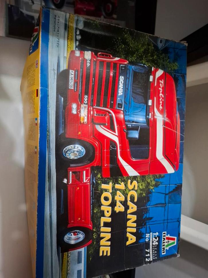 Italeri Scania 144 Topline (712) - Watersschade, Hobby en Vrije tijd, Modelbouw | Auto's en Voertuigen, Nieuw, Truck, Groter dan 1:32