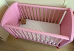 ROZE ledikantje (babybedje/ peuterbedje),GRATIS muziekmobiel, Kinderen en Baby's, Ophalen, Zo goed als nieuw, Minder dan 140 cm