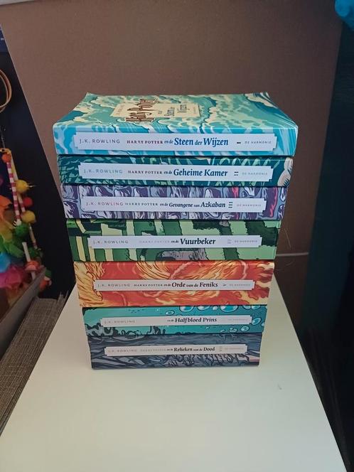 J.K. Rowling - Harry Potter complete serie, Boeken, Kinderboeken | Jeugd | 10 tot 12 jaar, Zo goed als nieuw, Ophalen of Verzenden