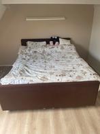 Bed 180x200, Huis en Inrichting, Slaapkamer | Bedden, 180 cm, Gebruikt, Bruin, Hout