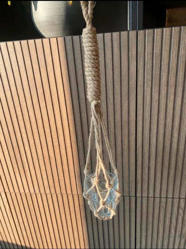 Mica Decorations Plantenhanger leuk met een mooie hangplant, Huis en Inrichting, Woonaccessoires | Overige, Zo goed als nieuw