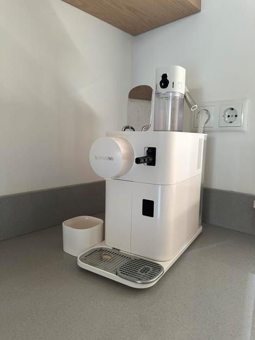 Nespresso koffiezetapparaat Wit, Witgoed en Apparatuur, Koffiezetapparaten, Gebruikt, Koffiemachine, Ophalen