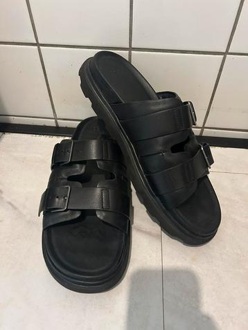 Ugg slippers sandalen leder heren maat 46 zwart nieuw beschikbaar voor biedingen