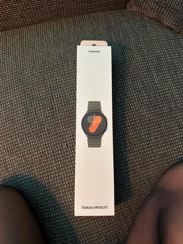 Samsung Galaxy Watch 7 - Groen geseald beschikbaar voor biedingen